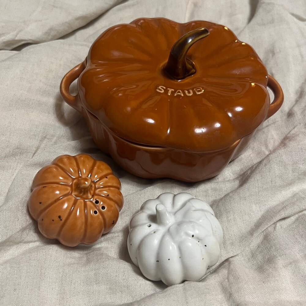 Staub Stoneware Pumpkin Cocotte